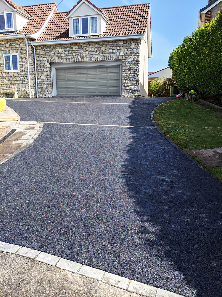 https://www.apresurfacingltd.co.uk/wp-content/uploads/2024/11/Driveway-copy.jpg