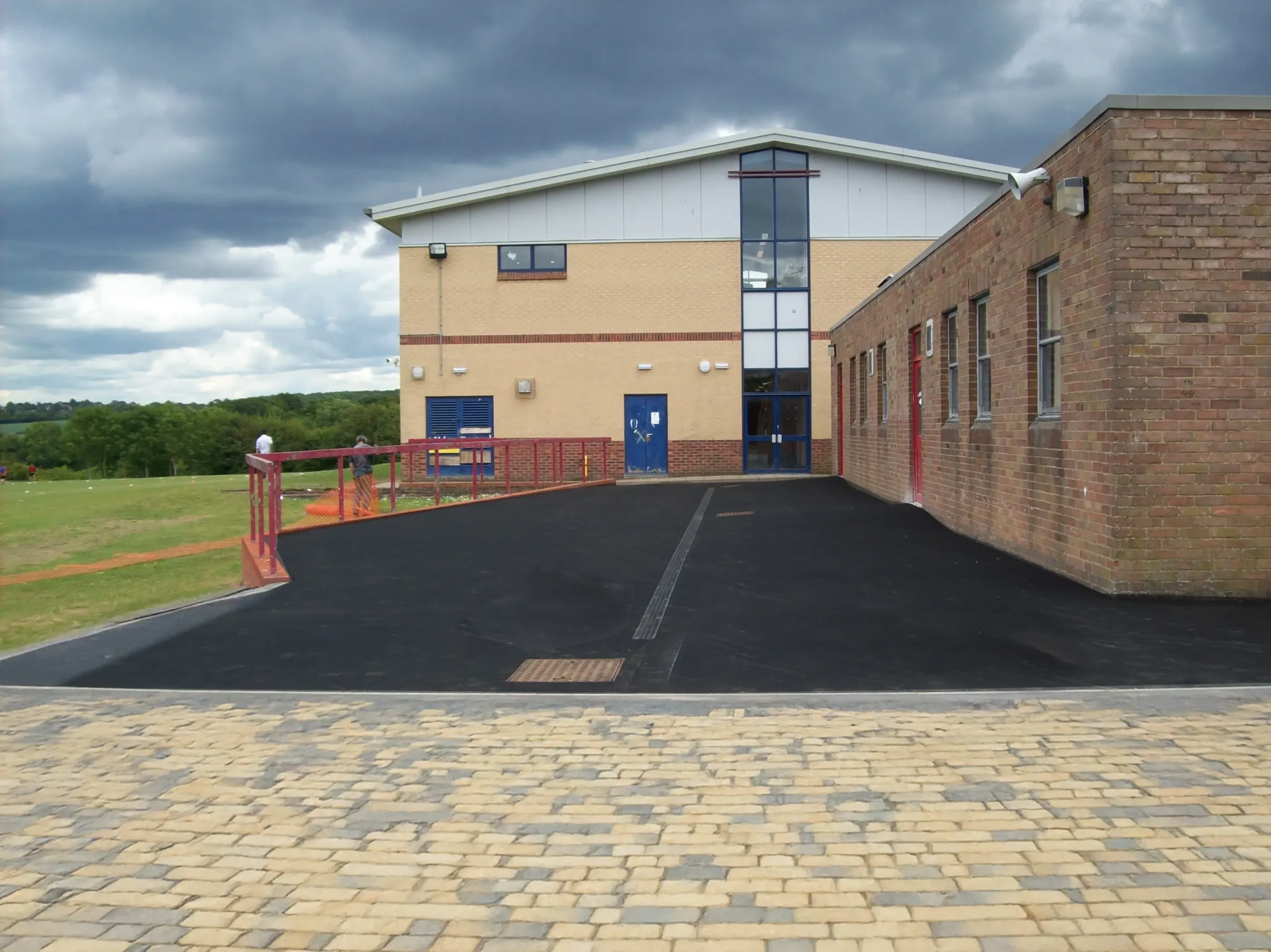 https://www.apresurfacingltd.co.uk/wp-content/uploads/2024/11/School-surfacing-copy-scaled.webp